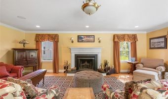 340 Newman Ave, East Providence, RI 02916