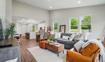 5086 Garden Grove Ln, Delhi, OH 45238