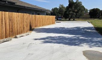 3230 N Rockwell Ave, Bethany, OK 73008