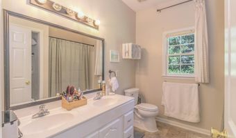 225 Camelot, Athens, GA 30606