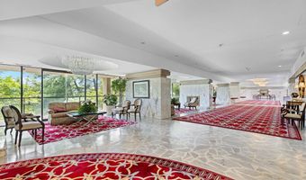 1101 S ARLINGTON RIDGE Rd 214, Arlington, VA 22202