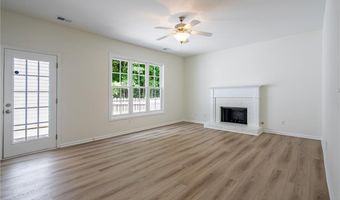 4606 Liberty Square Dr, Acworth, GA 30101