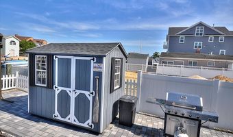 21 Drake Dr, Bayville, NJ 08721