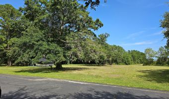 7919 Pelican Bay Dr, Awendaw, SC 29429