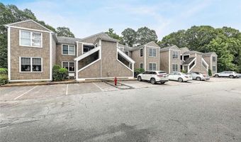 70 Turner St, Warwick, RI 02886