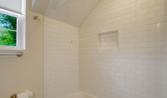 3364 S WAKEFIELD St #A, Arlington, VA 22206