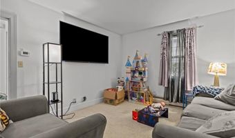 333 Phenix Ave, Cranston, RI 02920