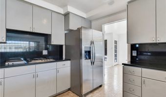 7029 Arizona Ave, Los Angeles, CA 90045