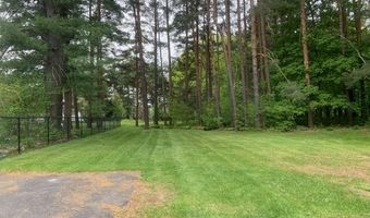 35 Dunning Blvd, Bangor, ME 04401