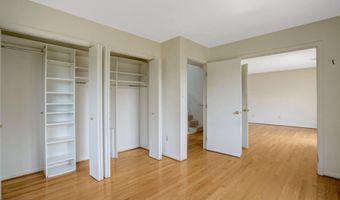 203 W GLENDALE Ave, Alexandria, VA 22301