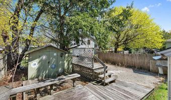 22 Ledgelawn Ave, Bar Harbor, ME 04609