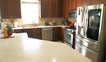 7326 GUILFORD PINE Ln, Apollo Beach, FL 33572