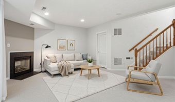 21824 LADYSLIPPER Sq, Ashburn, VA 20147