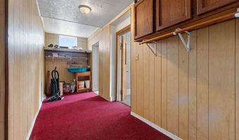 323 5TH St, Algoma, WI 54201