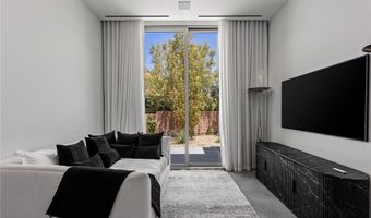 14 Magic Stone Ln, Las Vegas, NV 89135