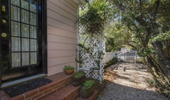 1822 Brevard Pl, Camden, SC 29020