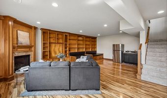 1203 NE 47th St, Ankeny, IA 50021