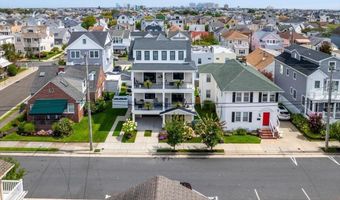 21 N Douglas Ave, Margate City, NJ 08402