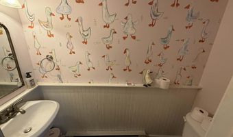 1035 Eastward St, Alma, MI 48801