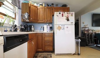 19 Vincent St, Middletown, RI 02842
