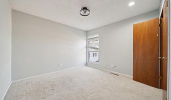 3 Belmont Ct, Augusta, KS 67010