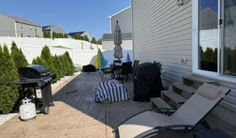17 Fullrigger Ave, Barnegat, NJ 08005