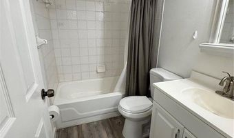 741 Ridgeside Dr A, Ballwin, MO 63021