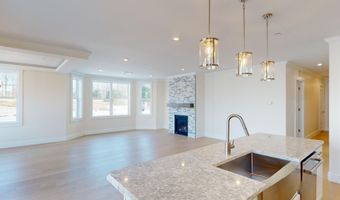 1 Longview Dr 101, Atkinson, NH 03811