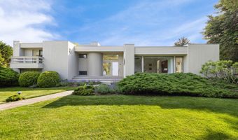 24 Sarahs Path, Amagansett, NY 11930