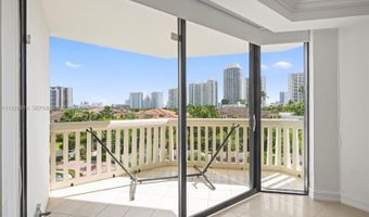 1000 W Island Blvd 504, Aventura, FL 33160