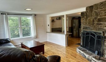 2 Piper Ln, Abbot, ME 04406