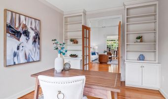 4831 26TH St N, Arlington, VA 22207