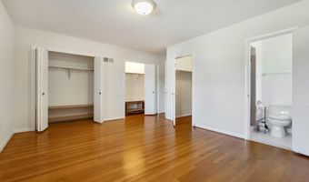 6220 ROBINWOOD Rd, Bethesda, MD 20817