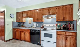 1006 Baretta Ct, Aurora, MO 65605