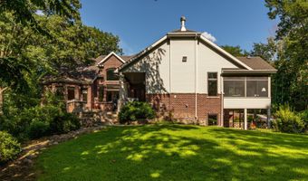 4882 Copperstone Dr, Ames, IA 50010