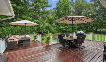 3 Linda Dr, Danbury, CT 06811