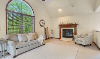 7 Westminster Ln, Auburn, NH 03032