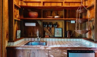 59-195 Ke Nui Rd B, Haleiwa, HI 96712