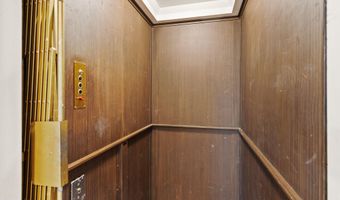 2345 S ROLFE St S, Arlington, VA 22202