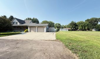 237 E Dahlstrom Ave, Appleton, MN 56208