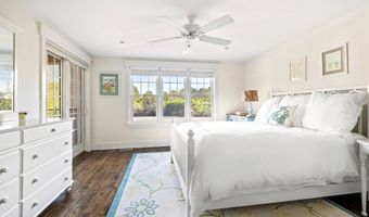 55 Seabreeze Ln, Amagansett, NY 11930