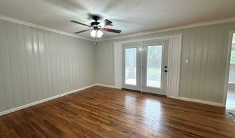 322 Magnolia Dr, Adel, GA 31620