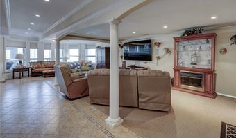 3836 Heron Watch Dr, Akron, OH 44319