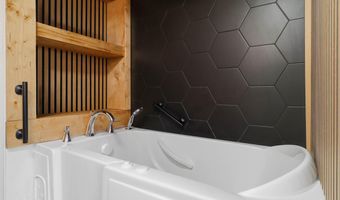 177 N Church St, Austin, IN 47102