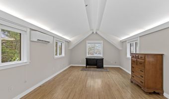 29 Sturgis Ln, Barnstable, MA 02630