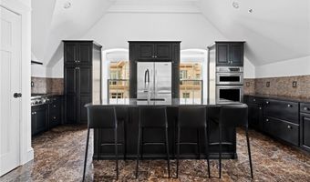1000 Chapel View Blvd 313, Cranston, RI 02920