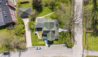 90 Grand Ave, Beattyville, KY 41311
