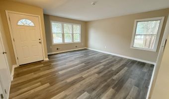 12 A Opal Ct, Barnegat, NJ 08005