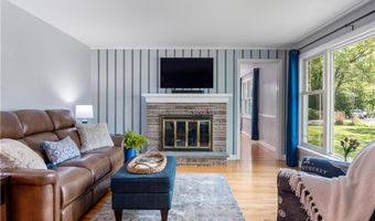 190 Brookhaven Rd, North Kingstown, RI 02852