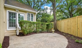 8524 DOTER Dr, Alexandria, VA 22308